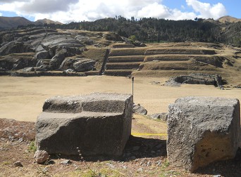 Sacsayhuam�n (Cusco), terrace 4, two big cut stones