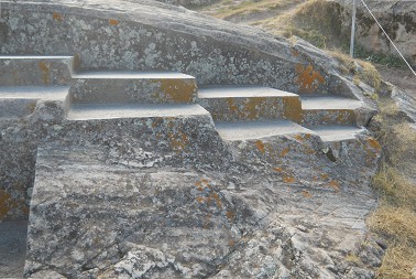 Sacsayhuam�n (Cusco), el trono gigante en la colina aplanada, detalles 3+4, panorama