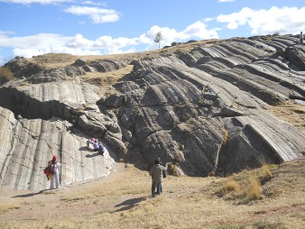 Sacsayhuam�n (Cusco), toboganes 04