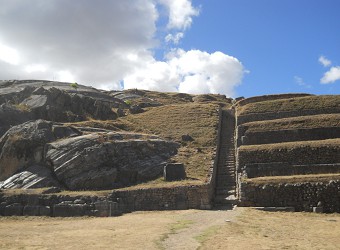 Sacsayhuam�n (Cusco), the flattened hill, the stairs