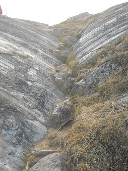 Sacsayhuam�n (Cusco), the big bows of the flattened rock on the flattened hill 04