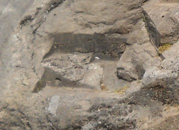 Cusco Sacsayhuam�n, rock of stairs and thrones "Chinchana grande", little throne 2