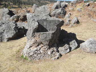 Cusco Sacsayhuam�n 10, campo ca�tico, trono parcial 01