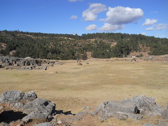 Cusco Sacsayhuam�n, amphitheater  04