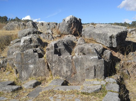 Remnant of a wall with thrones and giant stones 3