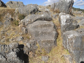 Cusco Sacsayhuam�n: amphitheater, stairs in one piece