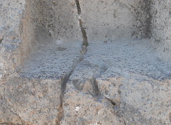 Cusco Sacsayhuam�n: throne wall in the amphitheater, the little niches - the surface of above, zoom