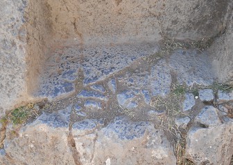 Cusco Sacsayhuam�n: throne wall in the amphitheater, the little niches - the surface of below, zoom