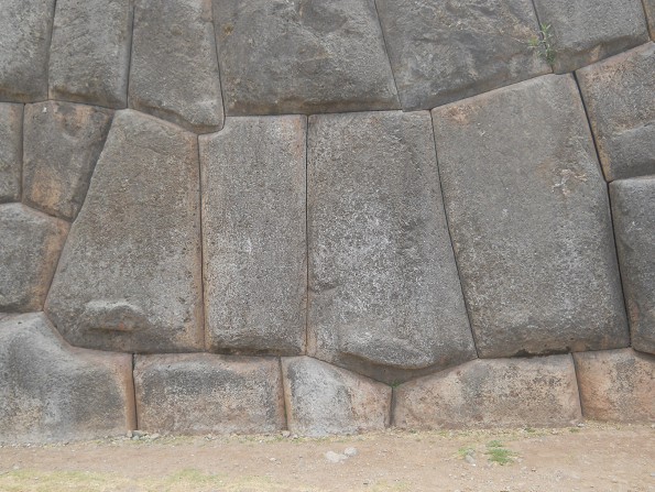 Cusco Sacsayhuamn, Mauern am Ausgangsbereich, fcherartige Steine, Nahaufnahme 09