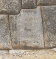 Cusco Sacsayhuam�n,
              muros de la salida, la piedra de 8 �ngulos en la zona
              angular