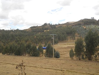 Cusco Sacsayhuam�n 13, der Spaziergang zur "Zone X" (Laco, Mondtempel), Berge mit Weiden und W�ldern