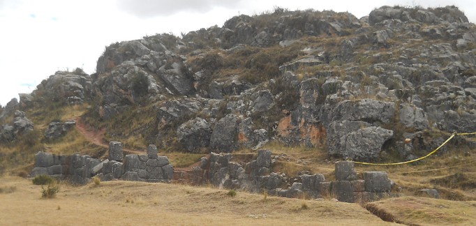 Cusco Sacsayhuam�n 14: Zone X (Laq'o, Laco, Moon Temple), the last part of the walk, zoom