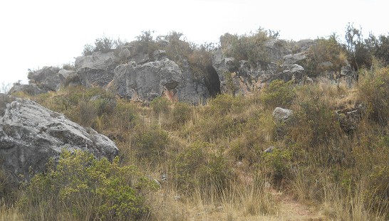 Cusco Sacsayhuam�n 14: Zone X (Laq'o, Laco, Moon Temple), quarry with giant stones 02