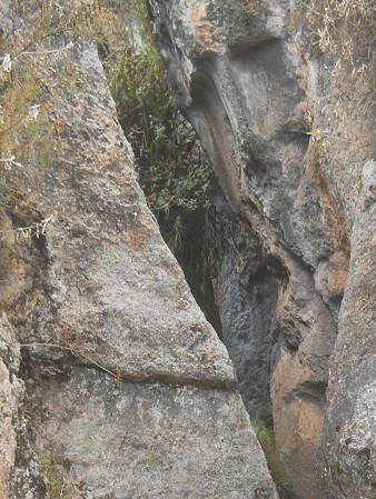 Zone X (Laq'o, Laco, Moon Temple): straight cuts, zoom