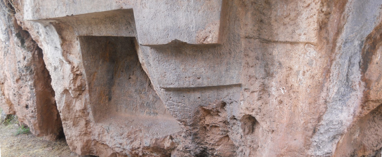 Zone X (Laq'o, Laco, Moon Temple): overthrown throne turned over upside down, panorama