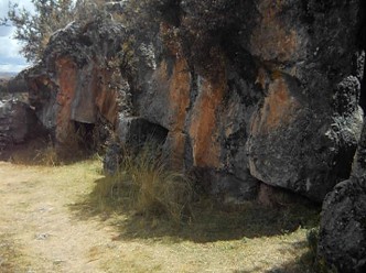 Cusco Sacsayhuam�n, Zone X (Laq'o, Laco, Moon Temple), overthrown thrones upside down