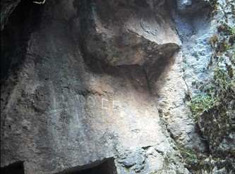 Cusco Sacsayhuam�n, Zone X (Laq'o, Laco, Moon Temple), giant overthrown throne 10 with the upper part ("roof construction" which was the base before)