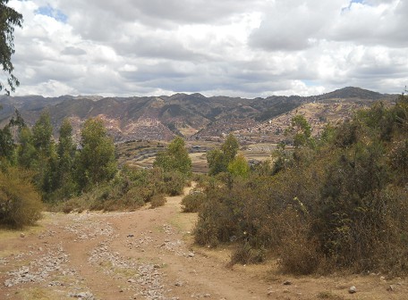 Cusco Sacsayhuamn, Zone X (Laq'o / Laco): Der Weg geht abwrts