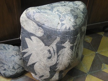 El primer
                    astr�logo en la piedra del cosmos gliptol�toco