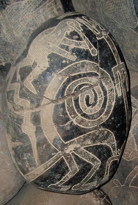 Astr�nomo con mono, lagarto y alcatraz
                            de Nazca