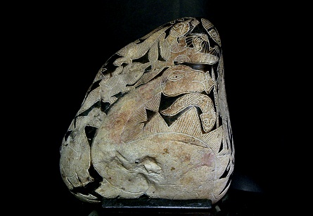 Sabio con hacha con
                  dinosaurio con soles 03