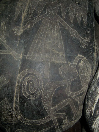 Piedra con lneas de Nazca mono, alcatrz
                          y cndor, zoom parcial