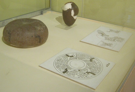 K�rbisse mit Ritzzeichnungen, Nahaufnahme 02