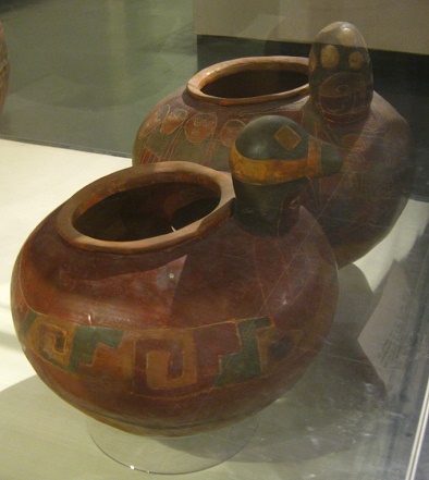 Zwei grosse Gef�sse nebeneinander,
                            Nahaufnahme