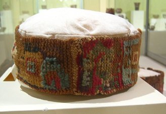 Band of a cap of Wari culture 01