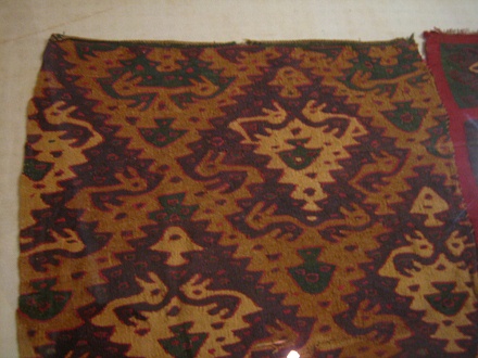 Stoff 2 der Chincha-Kultur, Detail
                              01