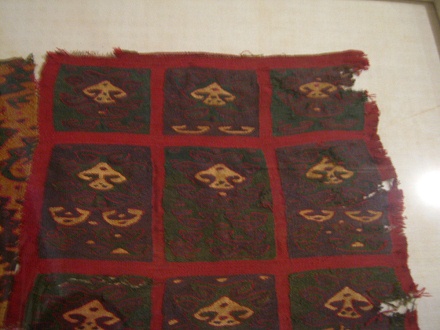 Stoff 3 der Chincha-Kultur, Detail
                              01