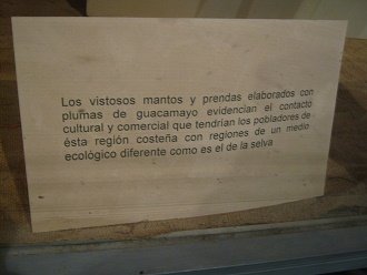 Texto sobre tejidos con plumas de la
                            cultura Chincha