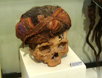 Eine Haarmode der Wari-Kultur