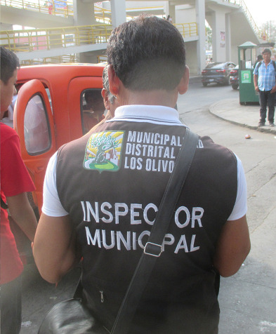 Serenazgo nacista nazi de Los Olivos en
                            la Panamericana sin ambulantes 04 primer
                            plano