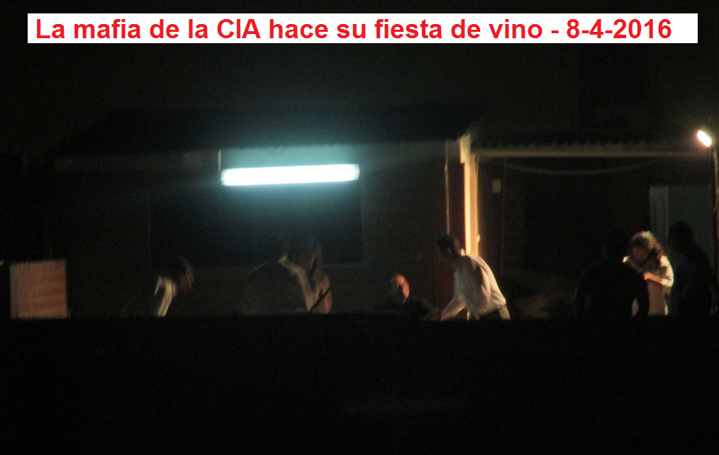 Fiesta de vino de la CIA en el
pasaje vecino 01 Fiesta de vino de la CIA en el
pasaje vecino 01