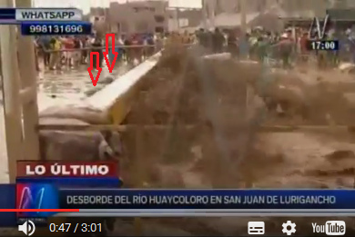 Puente Huaycoloro, el río
hace huecos por debajo Puente Huaycoloro, el río hace huecos
por debajo
