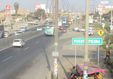 Puente Piedra con la Panamericana en la
                          altura del grifo Vipusa