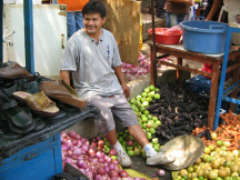 Puesto de mercado con ma�z negro