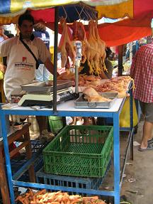 H�hner / Poulet am Haken