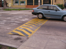 Avenida Talara, umbral de trafico para el
                        aquietamiento e tr�fico 02