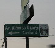 Strassenschild Avenida Ugarte