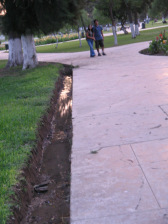 Jesus Maria, Park "Campo de
                          Marte", Wassergraben mit Wasser 02