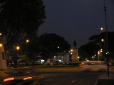 Jesus Maria: Caceres-Park am Abend