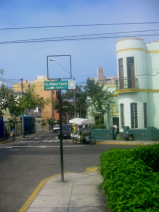 Miraflores: Verdurer�a al cruce Porta / Manco
                      Capac