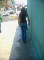 Miraflores, Avenida Palma, peruanas 02