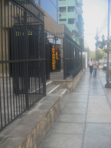 Miraflores, Avenida Bolognesi, ciber para 1
                        Sol por una hora (m�s o menos 35 centimos suizos
                        (aprile 2007)