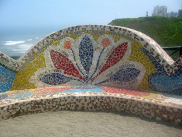 Miraflores, parque de los enamorados:
                        Mosaico con frase 04