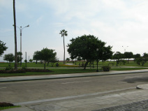 Miraflores, Malecon Cisneros mit Park