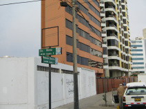 Se�ales de tr�fico del cruce Ca. Roma -
                        Malec�n Cisneros