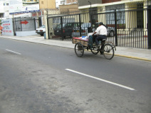Miraflores, Fanning, transporte de
                        bicicleta 02